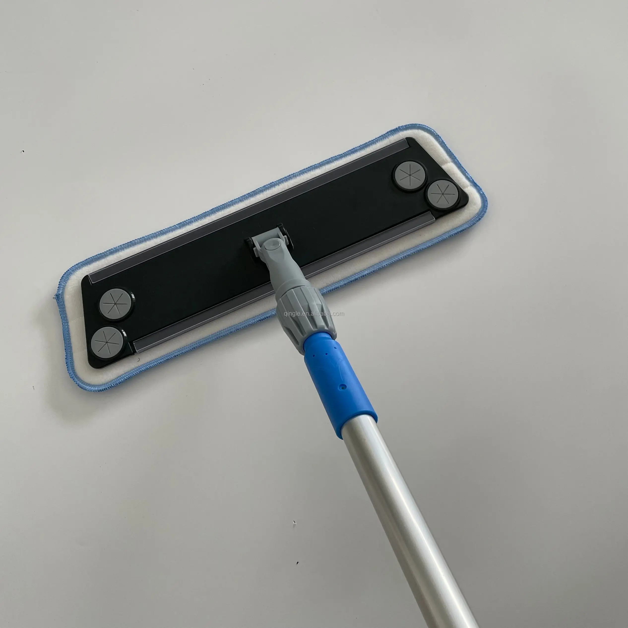 Qingle Industrial Spray Mop Professional Cleaning  Microfiber Flat Mop with Spray Pole  Aluminum Handle for Floor