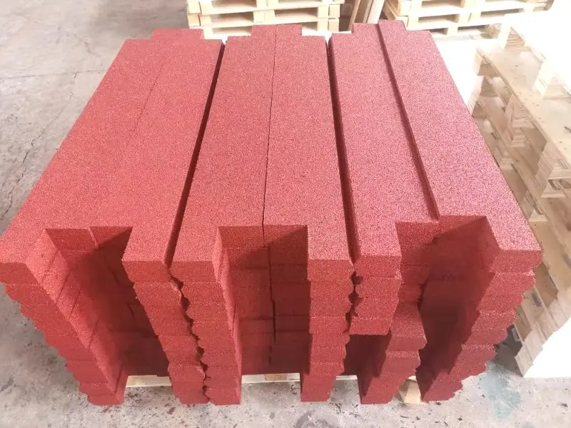 recycled rubber tyres play area border in garden,Lawnmower friendly rubber border edging tile