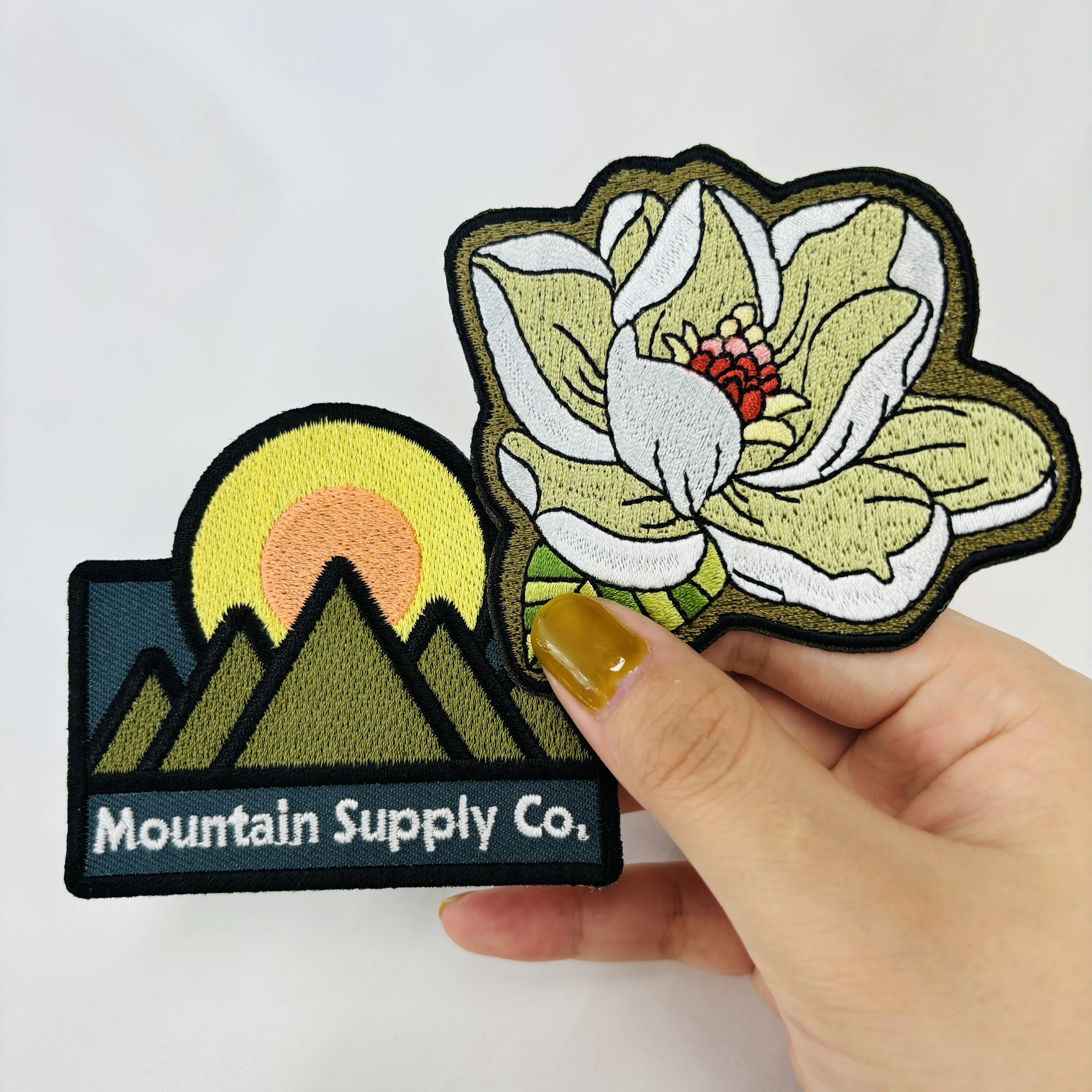 hot sell Factory Price Custom design embroidery patches iron on embroidered badges for hat and clothing patches
