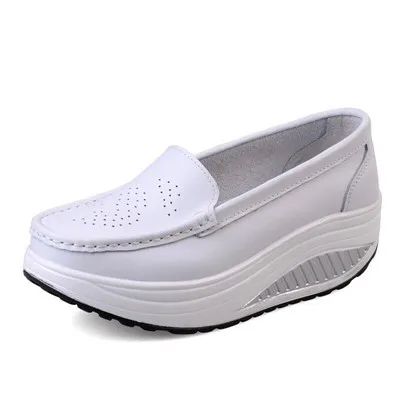 New design anti-slip female platform loafer shoes hospital laboratory comfortable air cushion nurses rocking shoes for women
