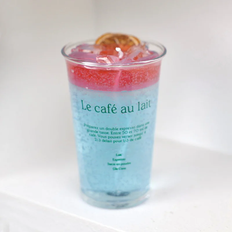 Hot Selling Handmade Luxury Fresh Soybean Wax Scented Candle Unique Pillar Home Decor Aromatherapy Dessert Display