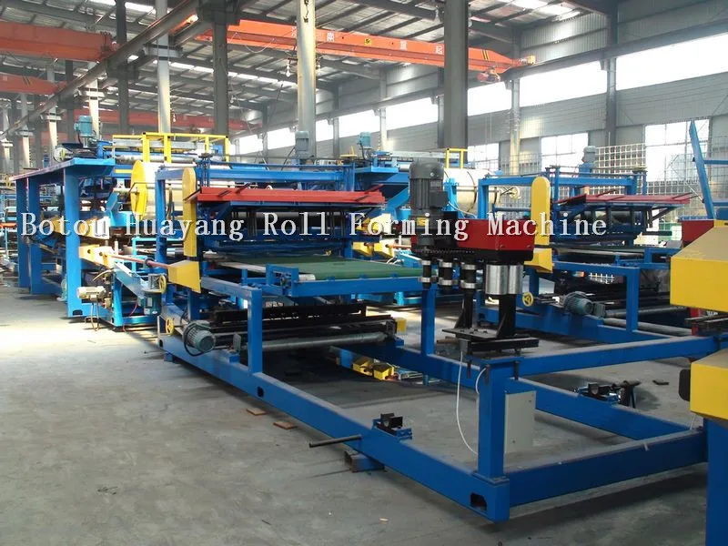 Sandwich Panel Making Machine Z-lock Sandwich Panel Board Roof Production Machinery