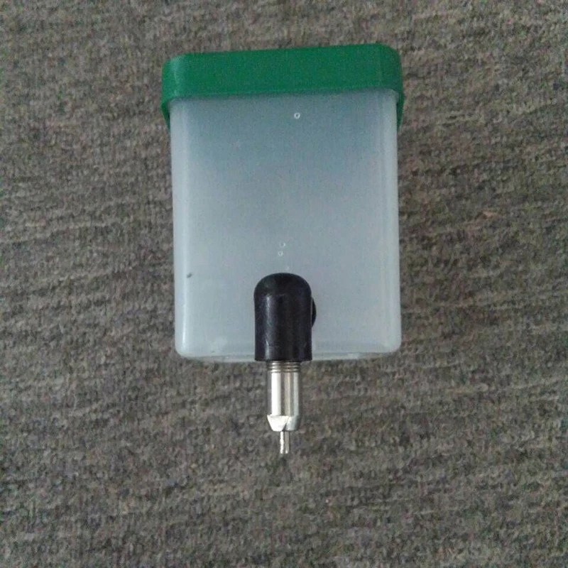 0.5L Nipple drinker for rabbits/rabbit drinker waterer