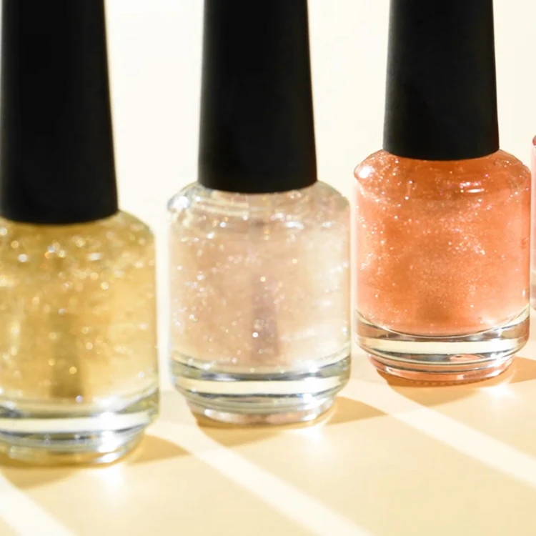 Private Label Organic Golden Glitter Cuticle Oil Wholesale Manicure Custom Nail Revitalizer Vegan Cuticle Oil With Custom Logo