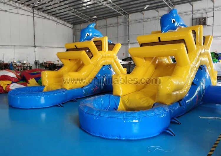 Надувная водная горка с дельфином на заднем дворе, оптом | Бассейн с шариками