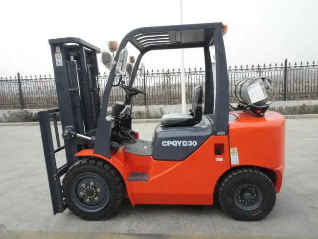 2T 3 Tons LPG Forklift With Japan nissan Forklift Engine