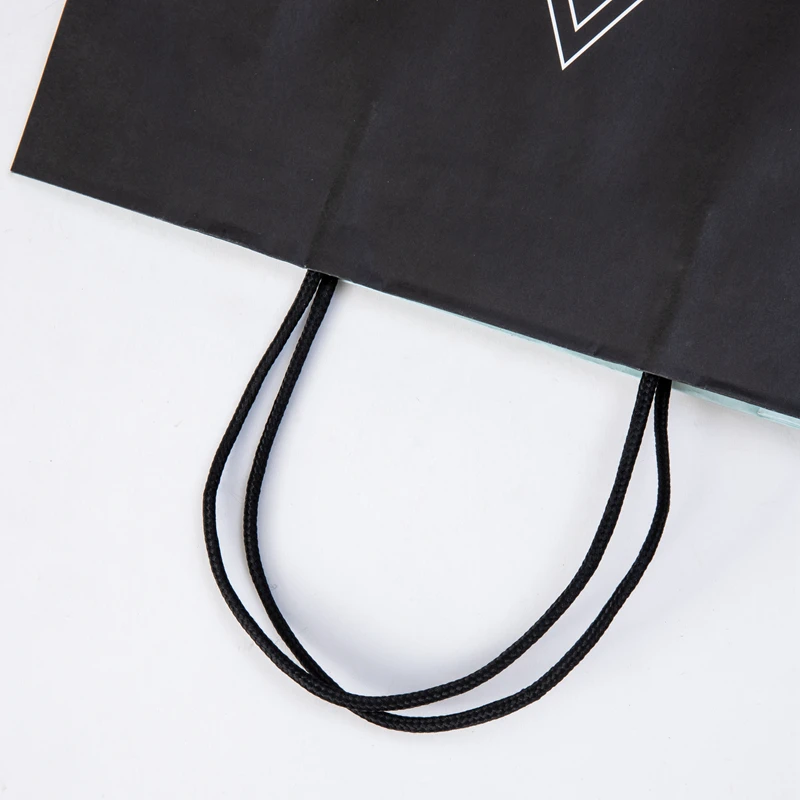 
 Simple design Customized logo Eco friendly White Kraft paper Clothing  bag with handle  