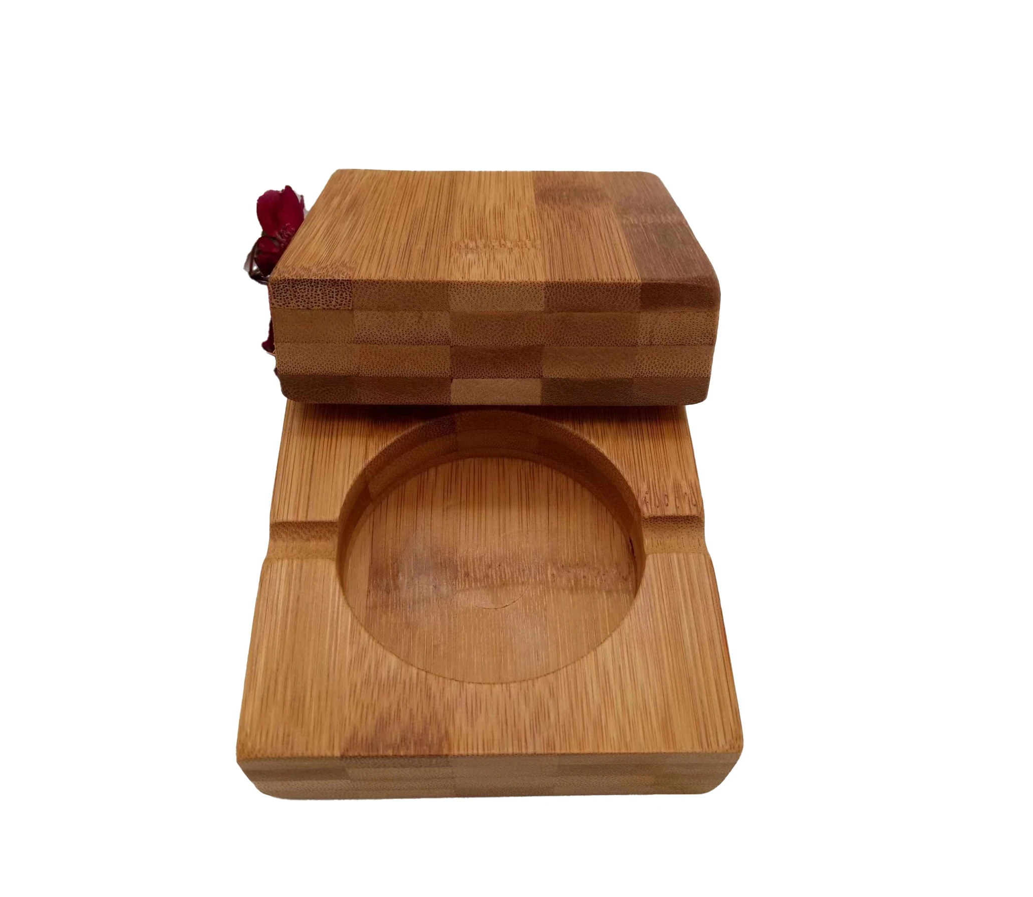Wholesale beautiful and practical simple bamboo ashtray elegant square design ashtray 10*10*3cm