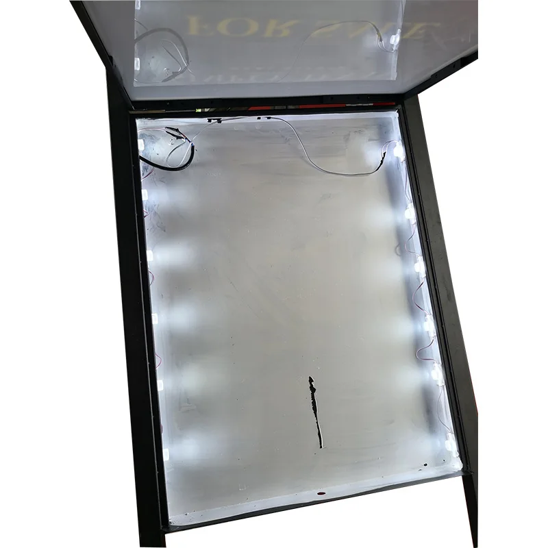 
Solar advertising light box 