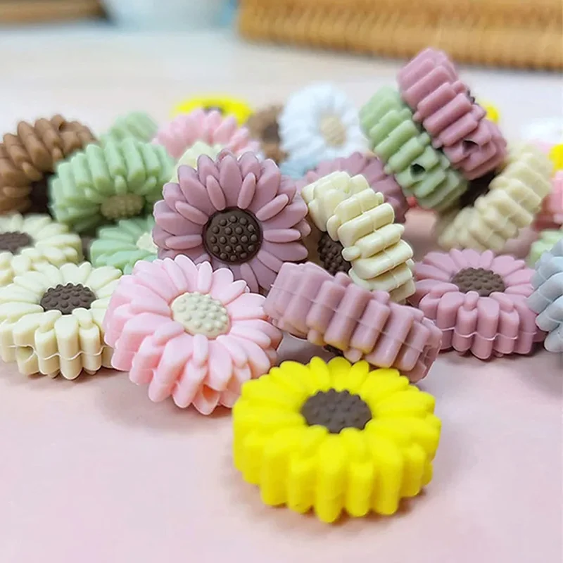 Wholesale mixed bulk food grade silicone beads without bisphenol A chrysanthemum shaped silicone daisy beads