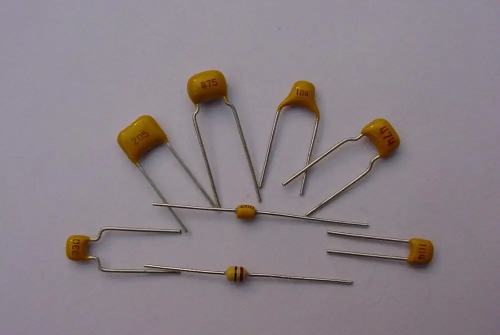 Axial type Multilayer Ceramic Capacitor