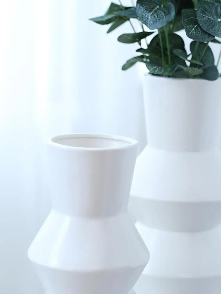 Nordic simple INS style Luxury Home Decoration Modern White geometrical Ceramic Vase for wedding table dried flower ornaments