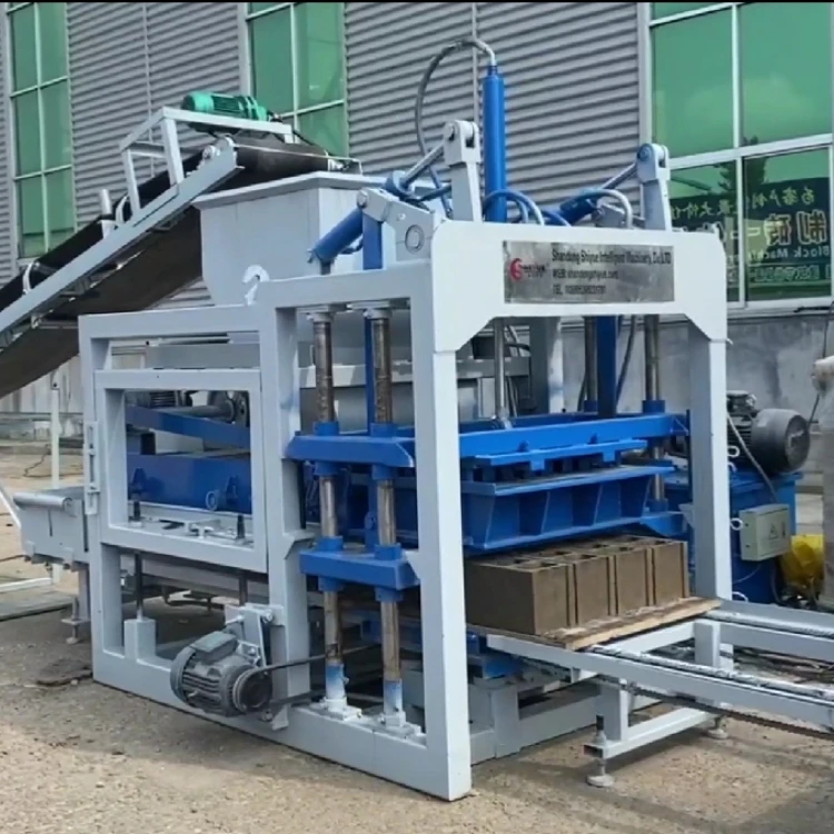 QT4-40 Экологически чистая выгодная машина для производства полых блоков из цементного сырья