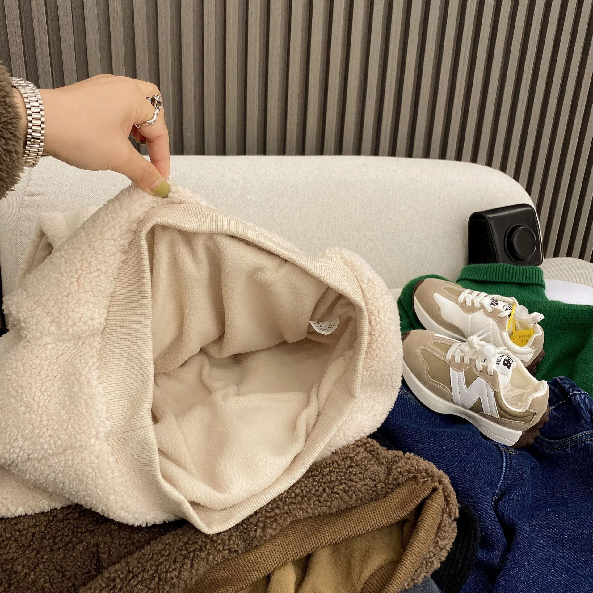 Winter Kids Hoodies Fur Lining Girls Sweatshirts children boys sherpa fleece embroidery hoodie Girs Hooded jacket