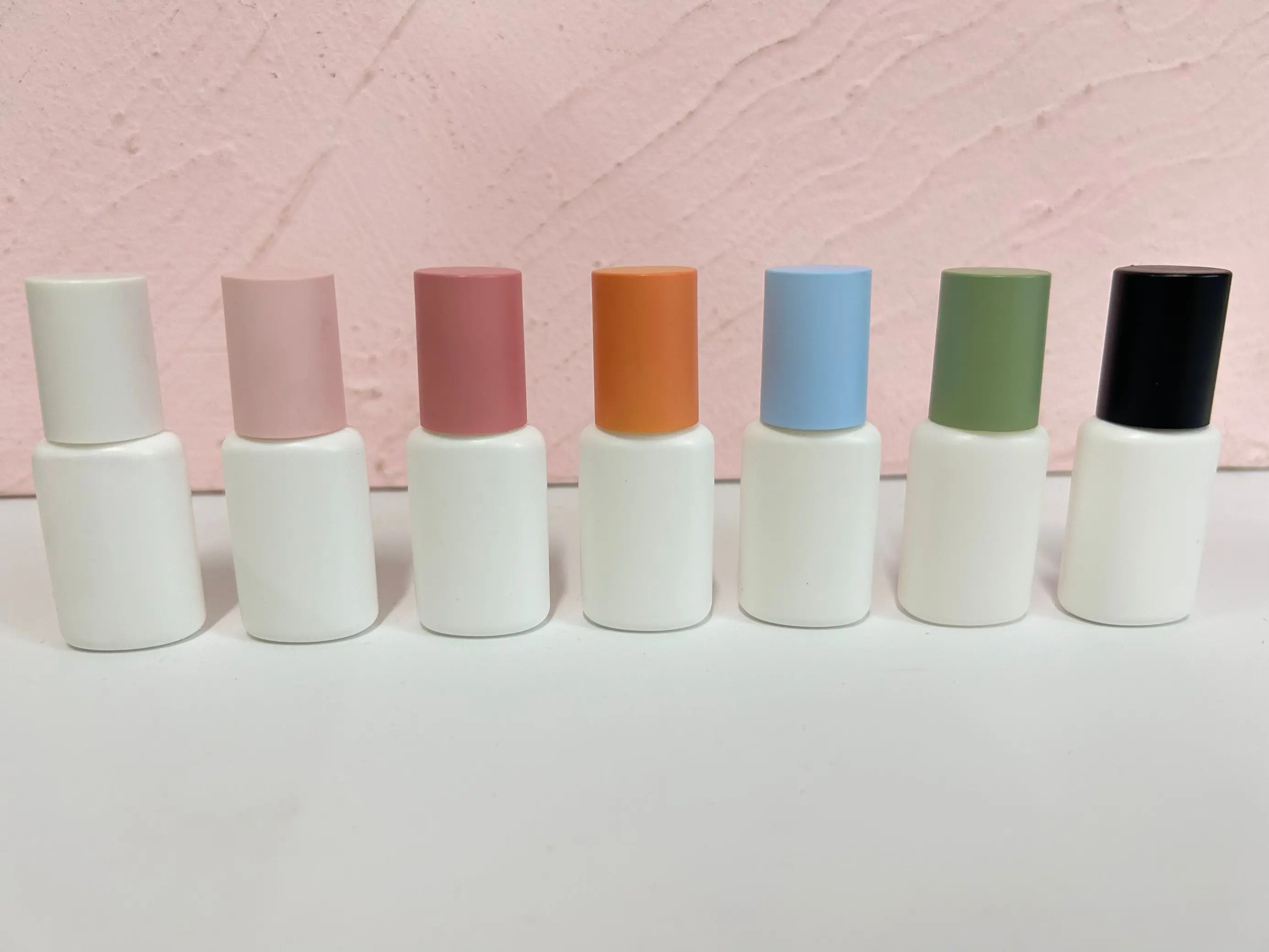 Professional Manufacturer Fast-Drying Eyelash Extension Glue Strong Cluster Lash Adhesive for Eyelashes