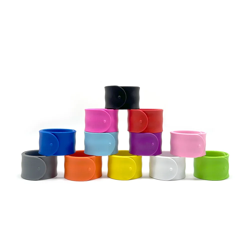 Bulk cheap free sample custom logo printing slap on band pat circle pvc rubber bracelet silicone slap wristband for kids