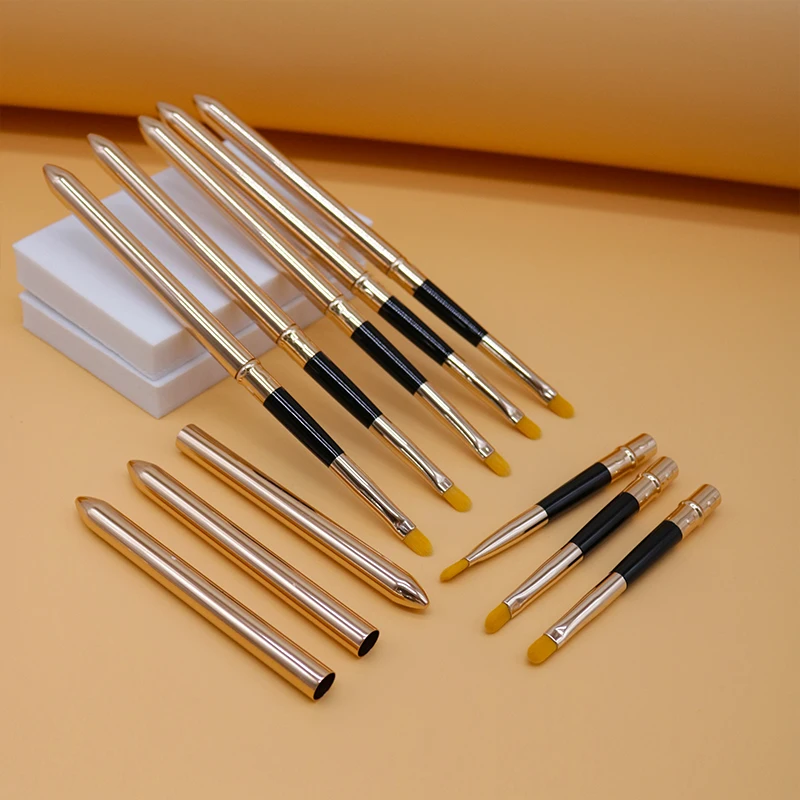 Multi-functional Make Up Brush Eye Shadow Brush Lip Brush Small Order is Allowed