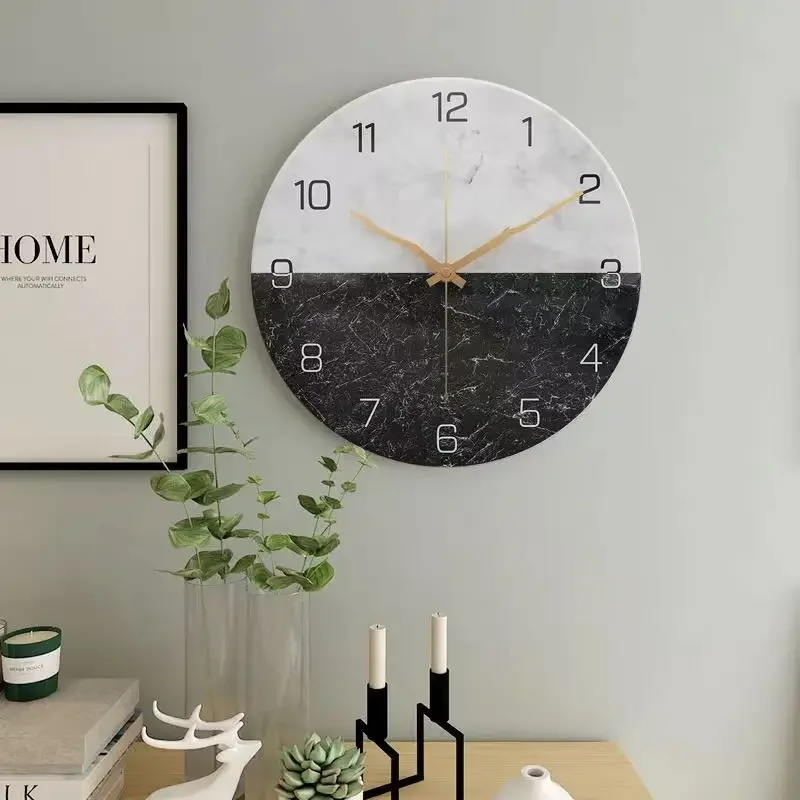 Настенные кварцевые часы 30 х30 см