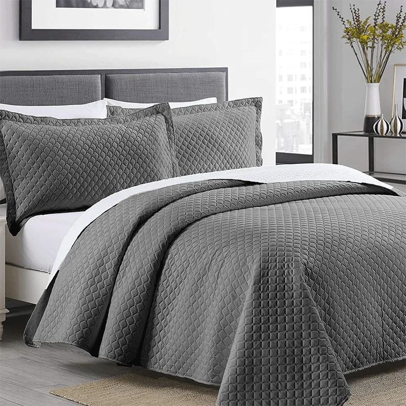 Suede Soft Touch Wholesales Made In China  Queen King Size Solid Color Luxury Velvet Ultrasonic 3pcs Quilt Set