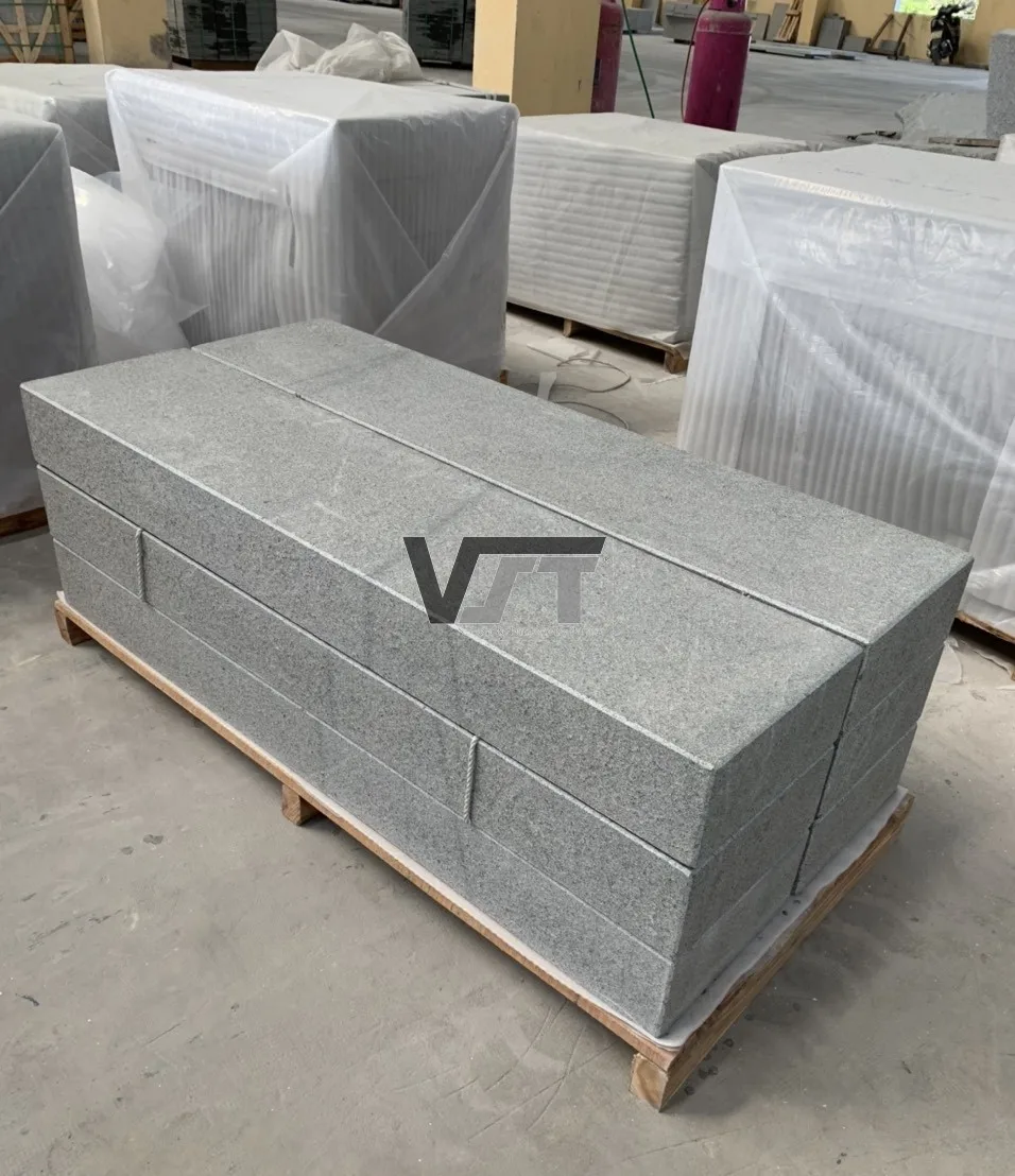 Серый гранит G654