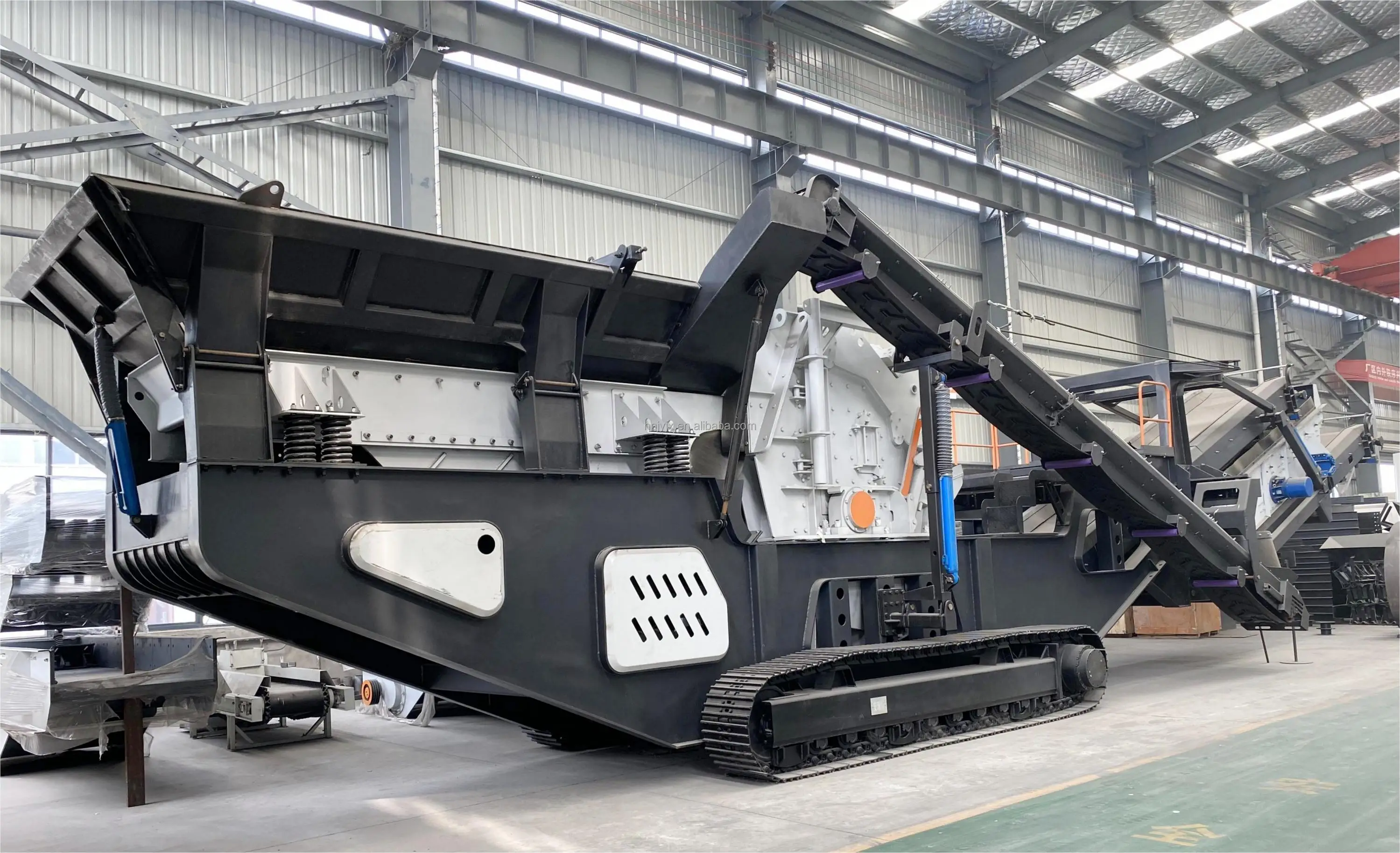 Crawler Moving Jaw Crusher Mobile Diesel Stone Crushing Plant Track Mobile Crusher Price List