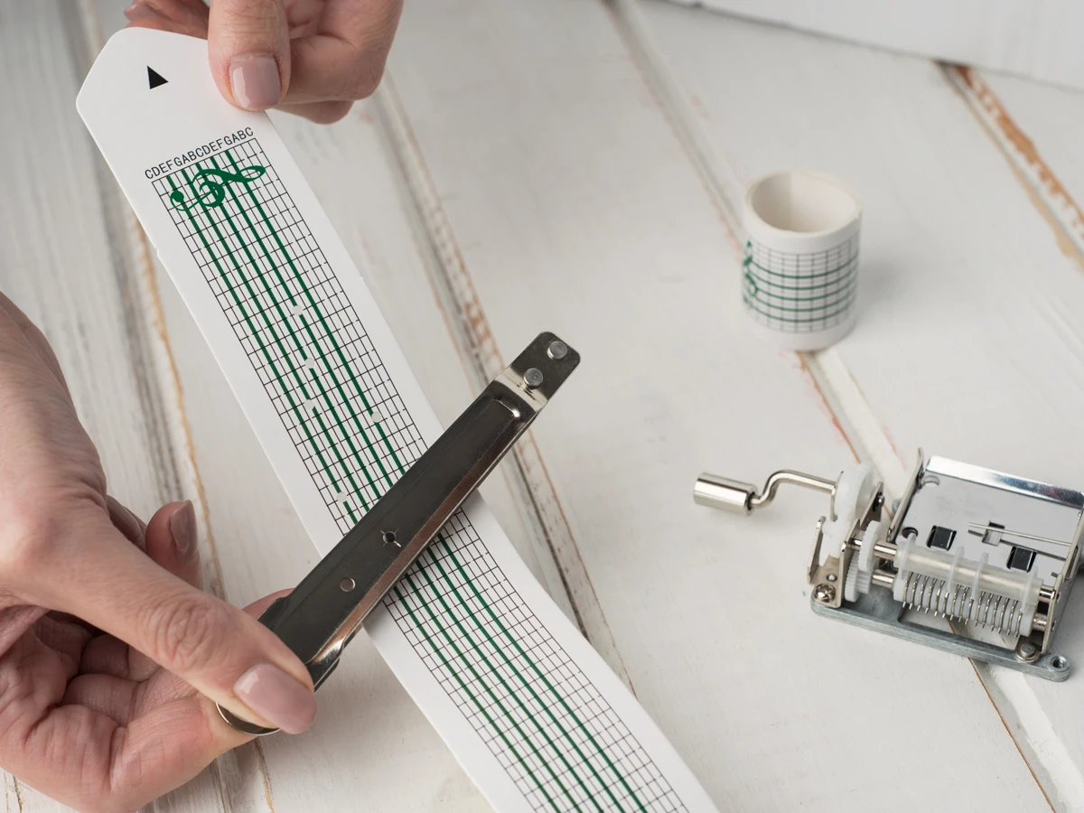 DIY 15 note paper music box movement puncher blank tape wholesale