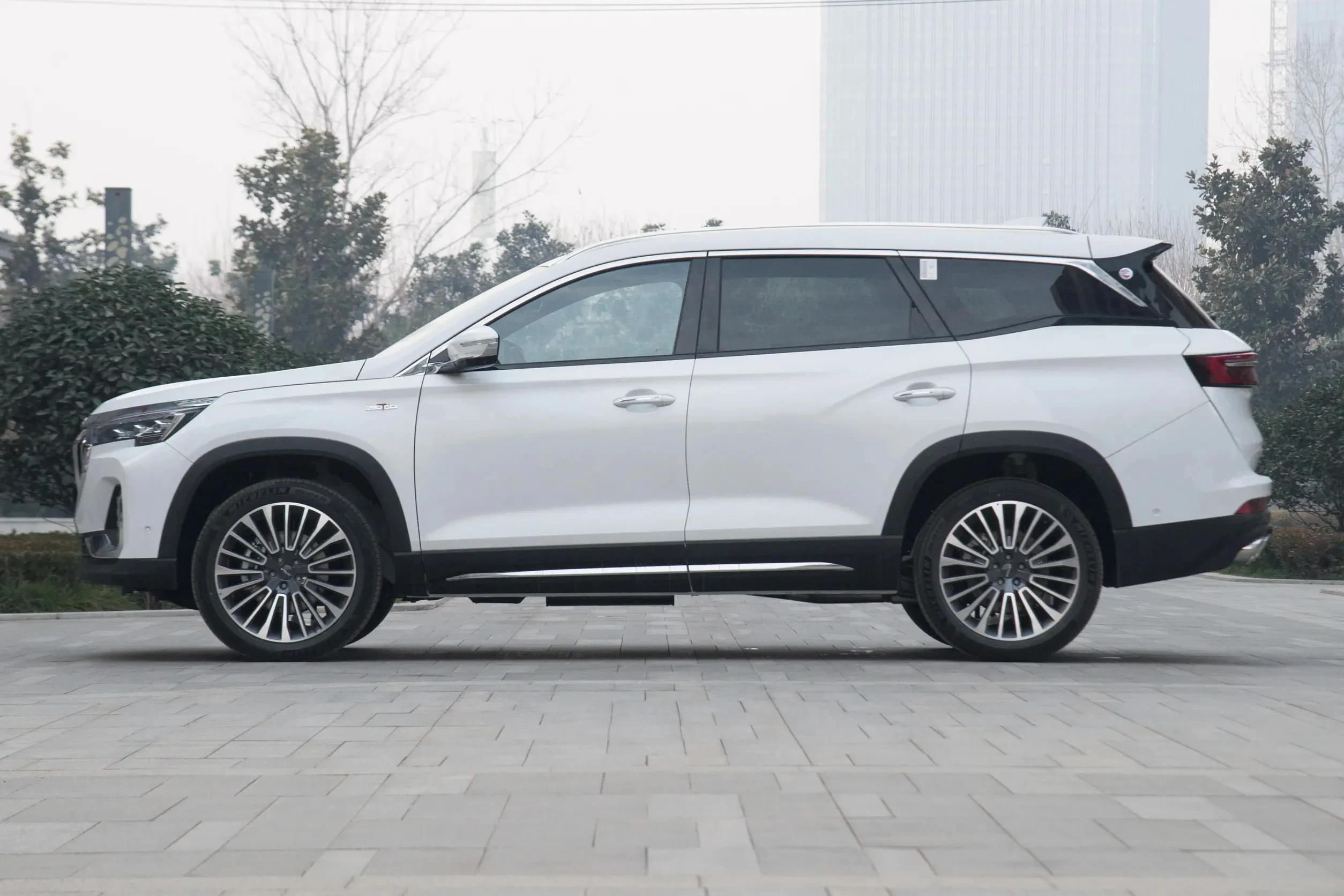 Chery Jetour X90 Zilong 2 0 T DCT Wushen Edition 7-местный внедорожник среднего размера с левым рулем