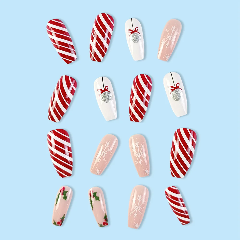 Wholesale Artificial Nails 24 Pieces Christmas Snow White Hand Painted Wearing Nail