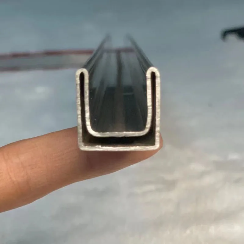 Manufacture U Tube 304 Stainless Steel Groove Pipe Bright Golden Stainless Steel Colour Pipe For Outdoor Decorative