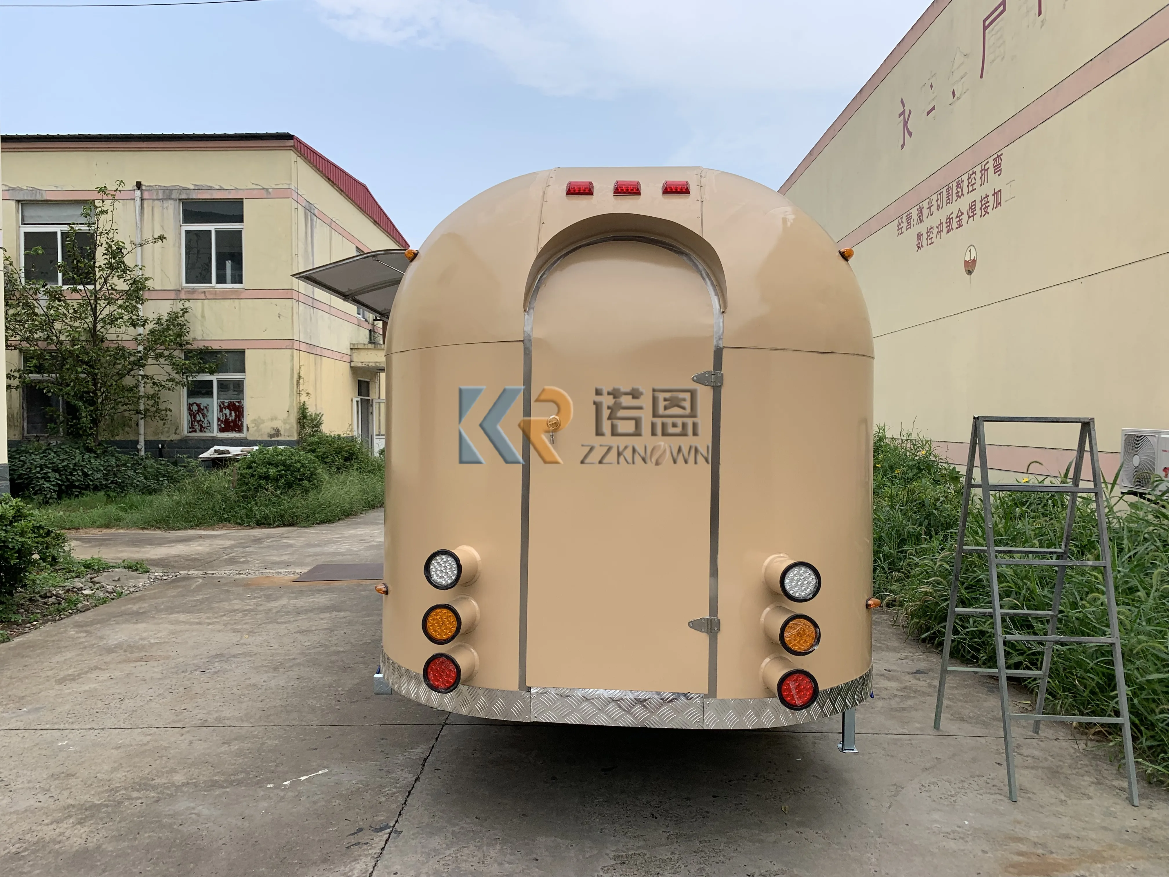 Коммерческая уличная тележка для пищевых продуктов полнооборудованный Британский двухслойный автобус