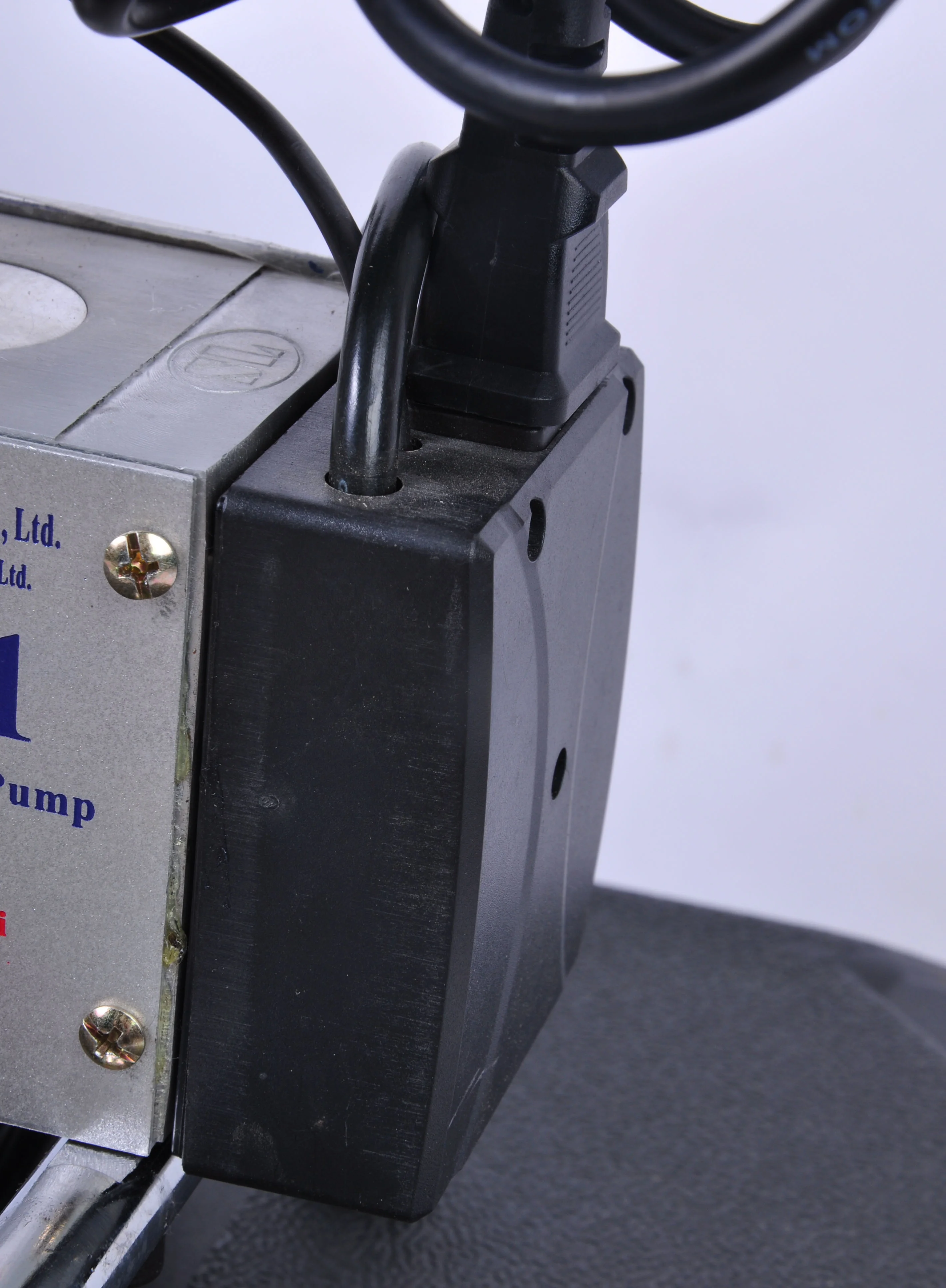 One-man Operated Pressure-Adjustable Pump waterproof project SL-6001 with BOSCH drill epoxy grouting machine