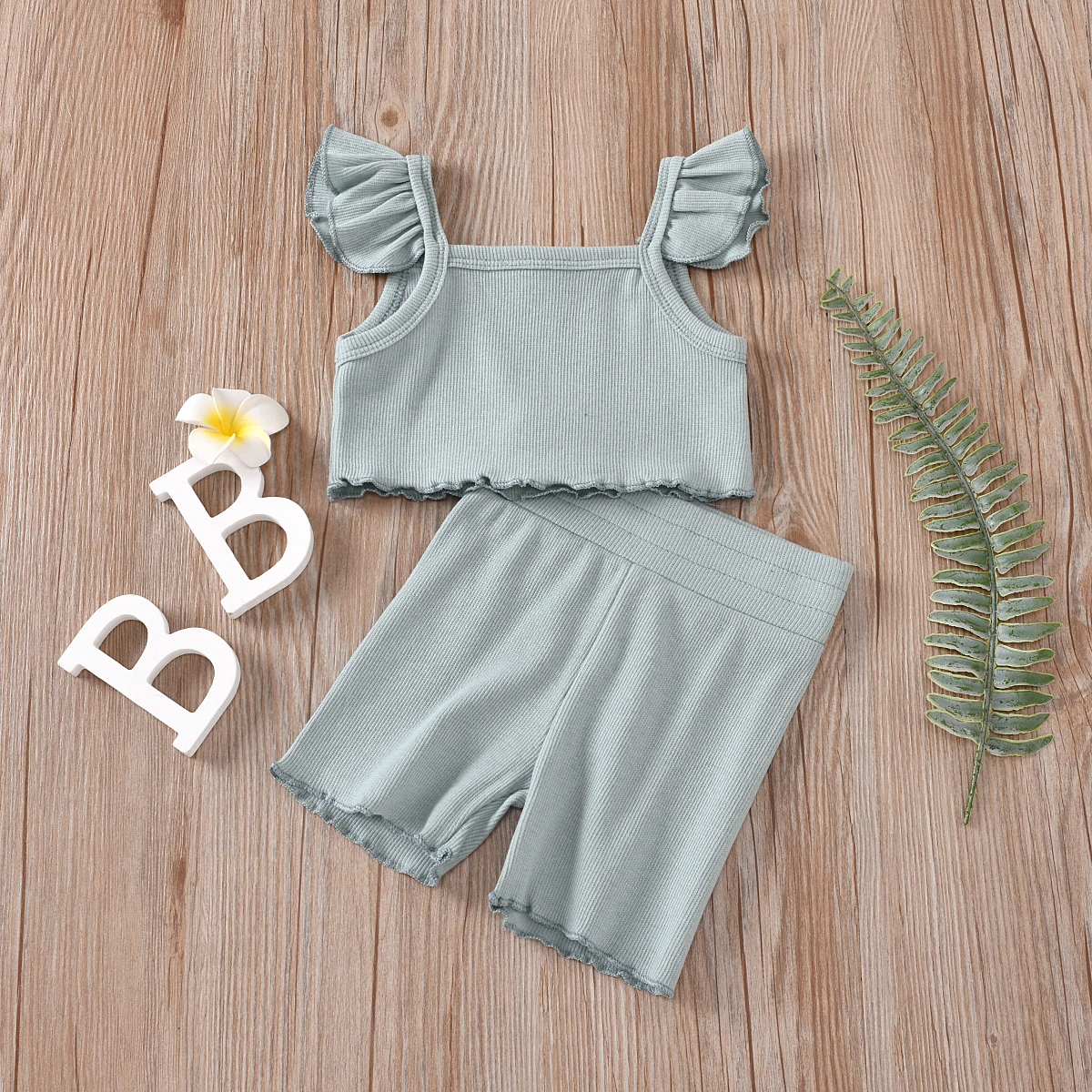  2 предмета в комплекте sz70-sz110 6 мес.-4 лет для девочек трикотажные оборками укороченный топ-футболка и высокие шорты с эластичной резинкой на талии; Комплект укороченными брюками; Одежда