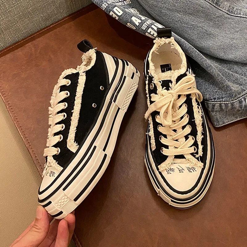 2023 Chic Canvas Sneaker Black Platform Tassels Walking Style Lace up Women Casual Shoes