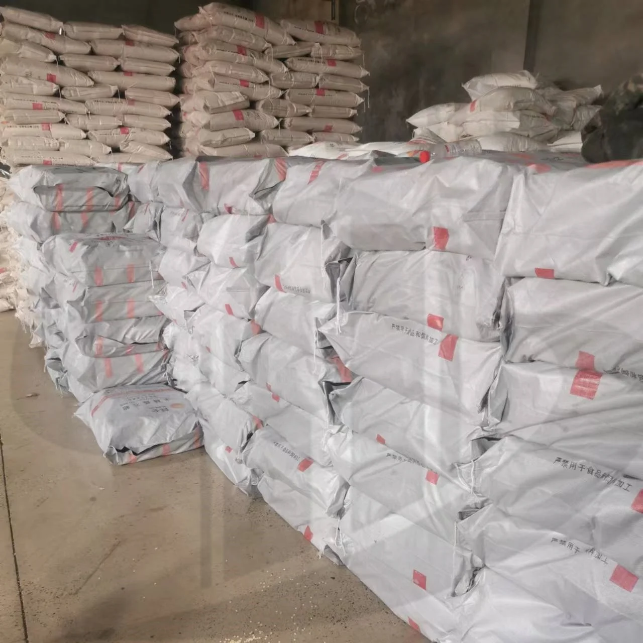 China Paraffin Manufacturer Solid 54 56 58 60 Fully Refined Paraffin Wax in Fushun Petrochemical Company