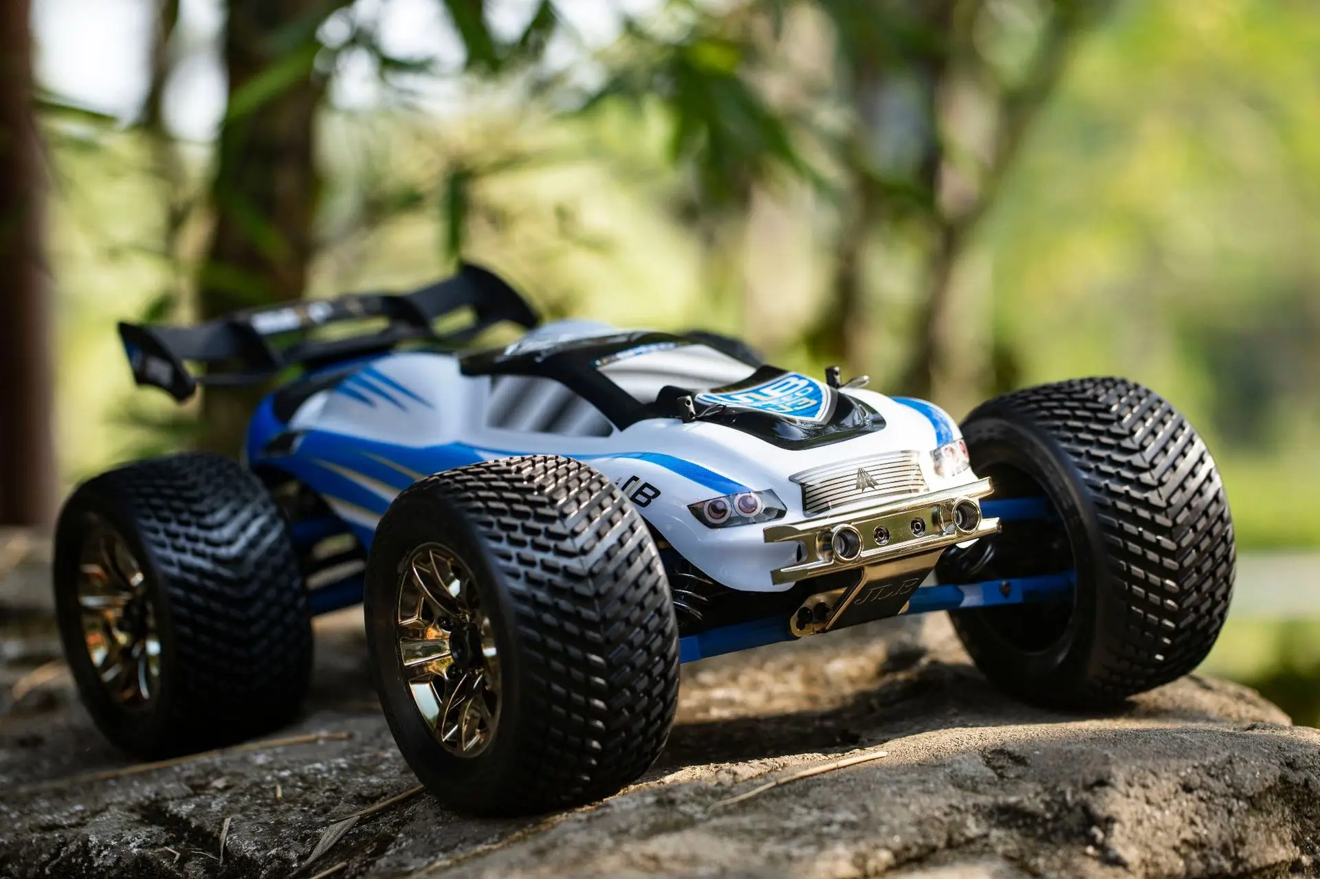 JLB Cheetah 31101 J3 Brushless Motor 100 km Speed RC Car 1/10 4WD Off-road Truggy Waterproof Remote Control Truck Buggy