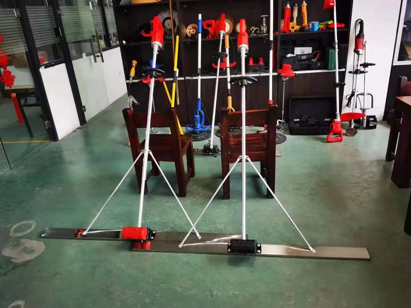 1/1.2/1.5/1.8/2m Electric Concrete Level Lithium Electric Screed Horizontal Vibrator