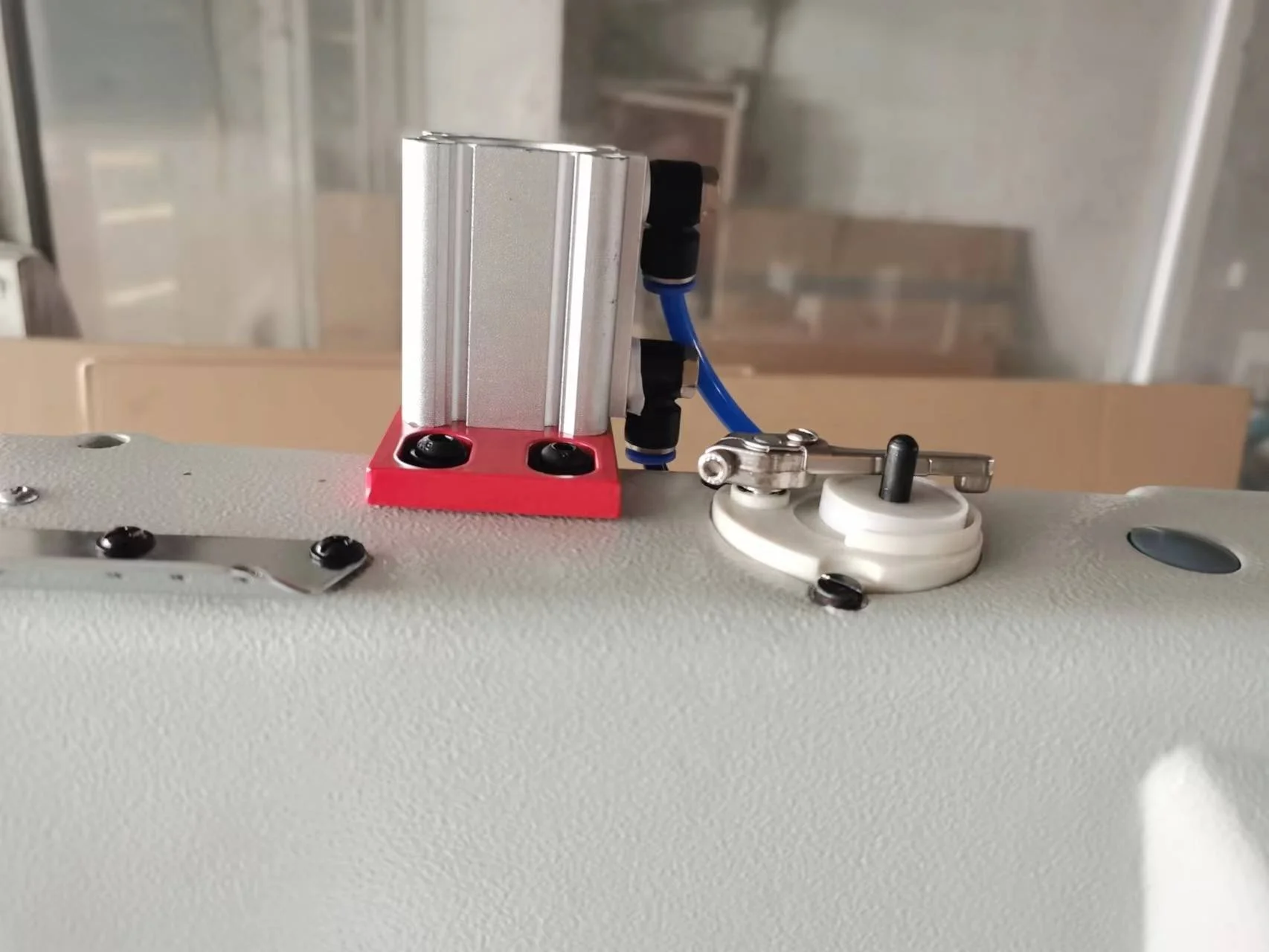 HH 8361 360 degree rotating arm cylinder bed sewing machine for heavy duty bags boots production with stepper motor