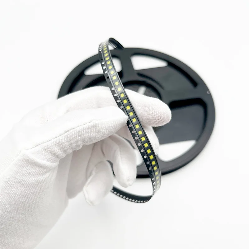 Led chips Seoul CSP1919 Super Flux LED Lamp Bead 5W White High-Power Car Light Source Y19 Car Headlight Chip LED Lamp for Cars