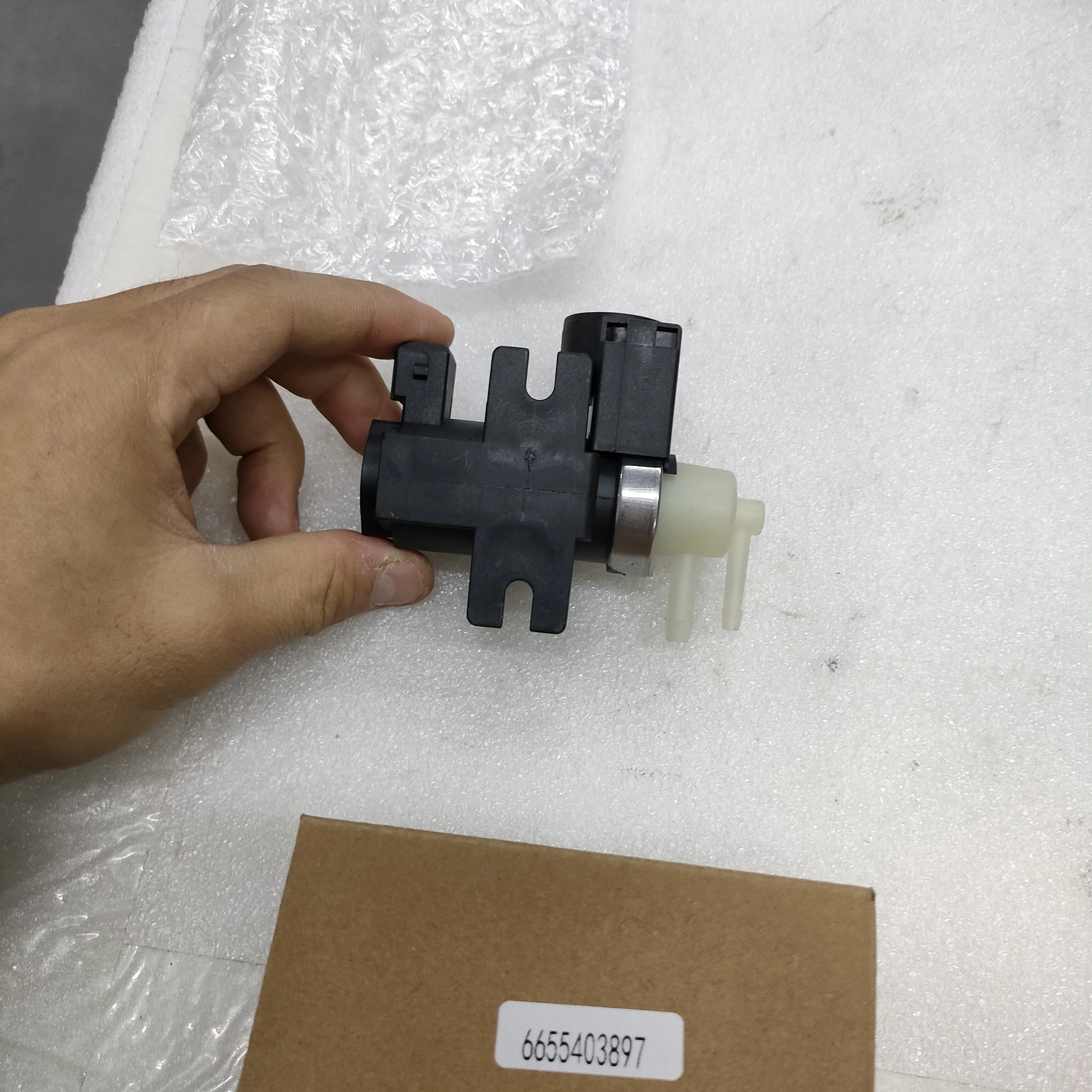 EGR Vacuum Solenoid Valve turbocharger Control Valve 6655403897 for Ssangyong Kyron Rexton