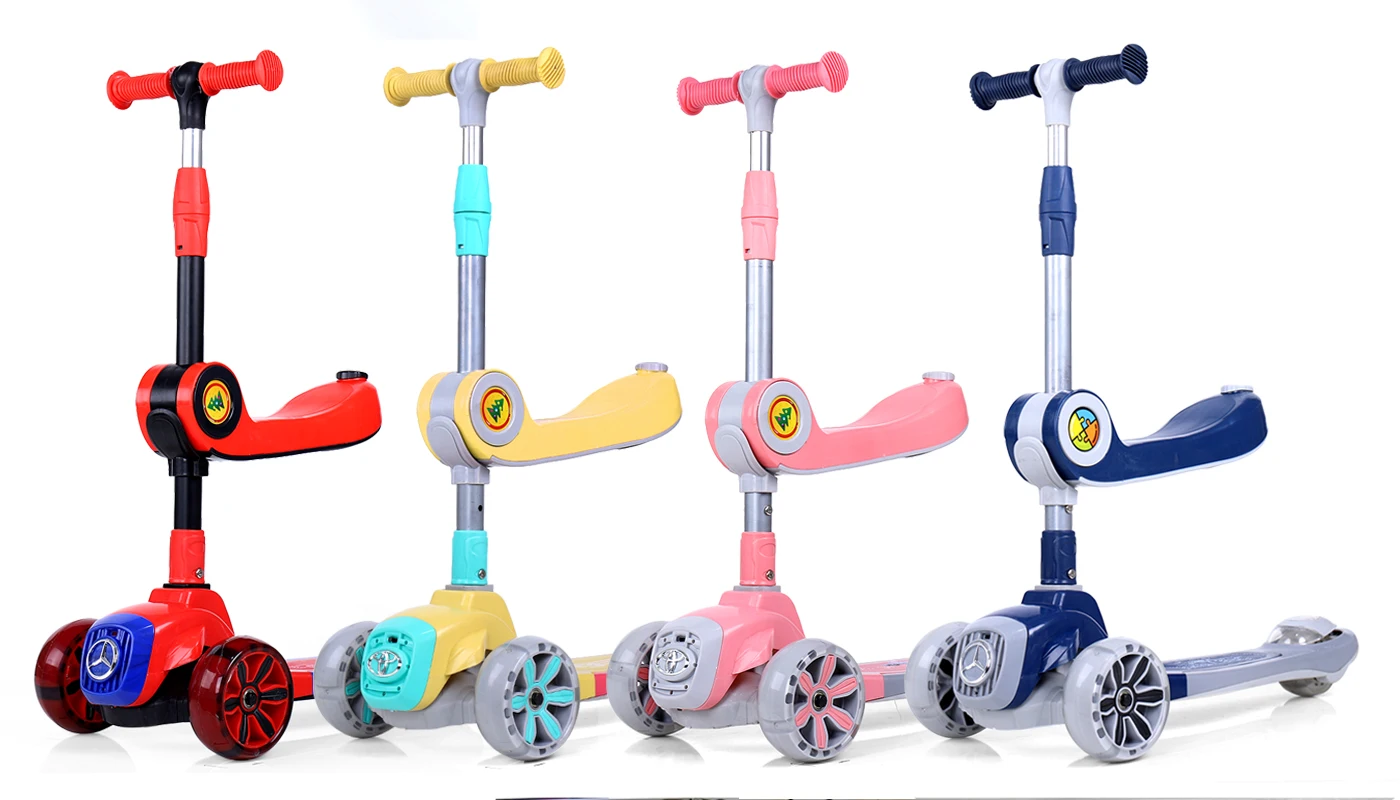 2022 Customized Cheap 3 Wheels Electric Folding Scooter Spray Bubble Kids Kick Toddler Foot Scooters For Scooter Christmas Gift