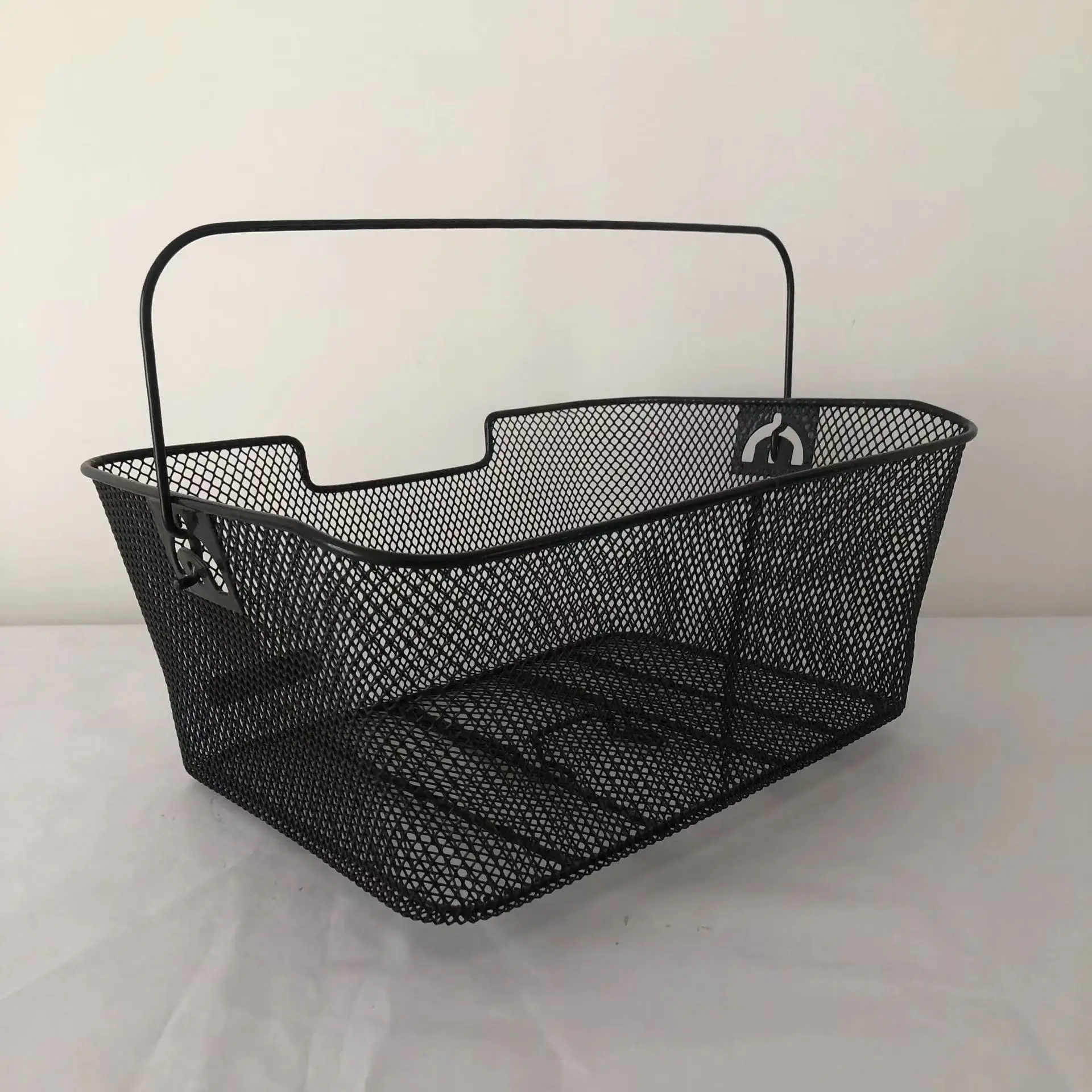 Factory price Rear Bicycle Basket Bike Basket Plastic Bike Carrier Baskets Accessories