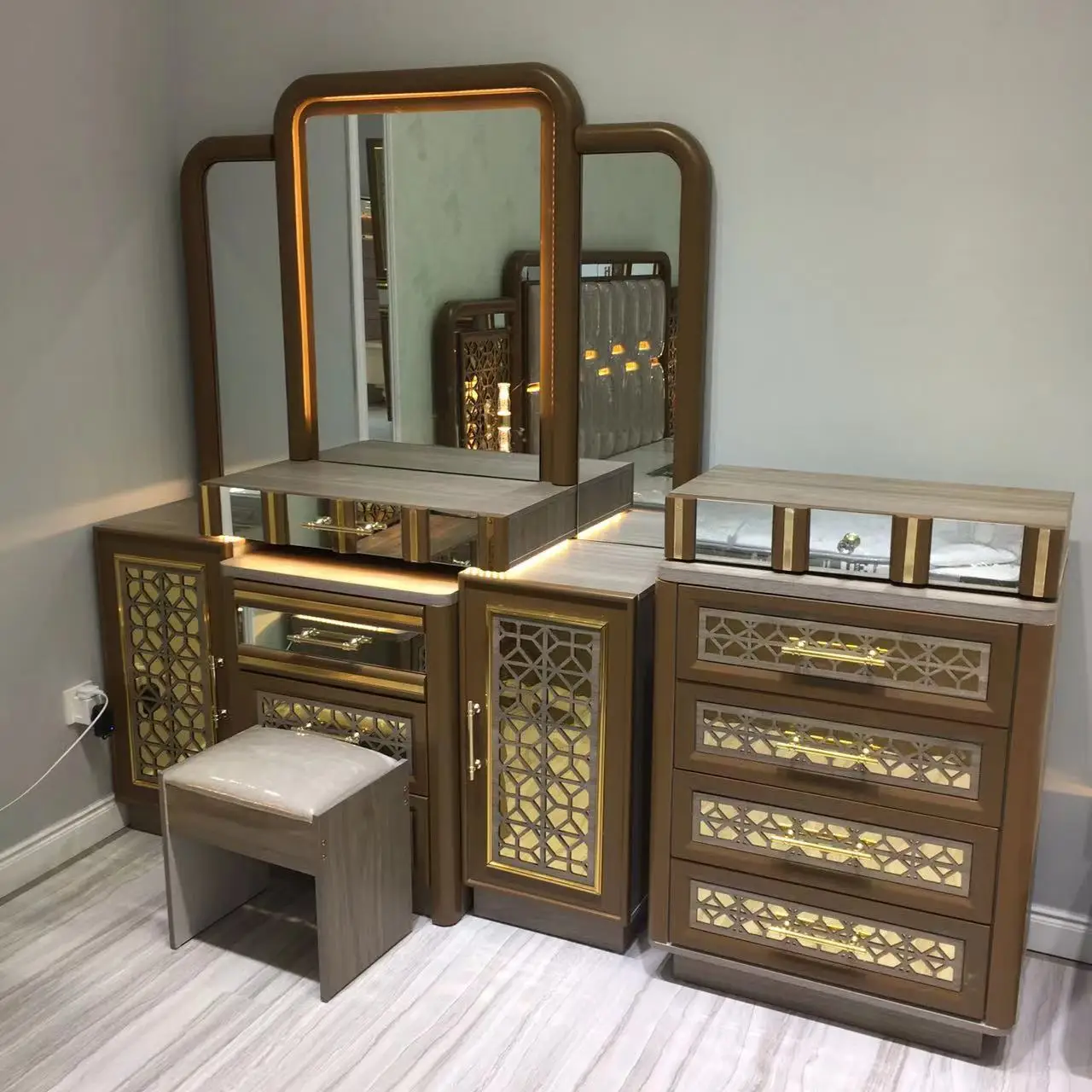 Bed Headboard Bedroom Suite Set Furniture King Size Bed with led Bed Set Europe Style King Size