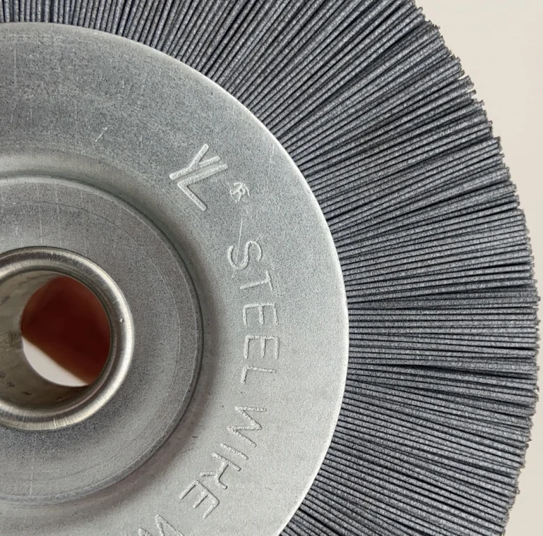 YL  2019 Hot Sale Straight  Wire  Silicon Carbide Abrasive Nylon Wire  Circular Round  Wheel Brush for Key Cutting Machine