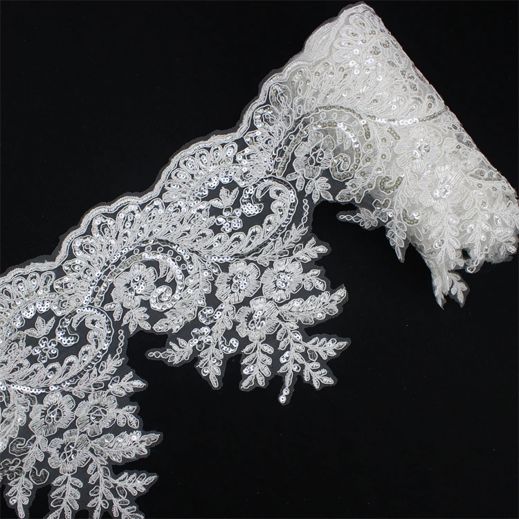Wholesale High Quality  Bridal Lace Fabric Embroidery Silver Lace Trim Guipure Trimming Fabric For Garment Table Cloth Safa