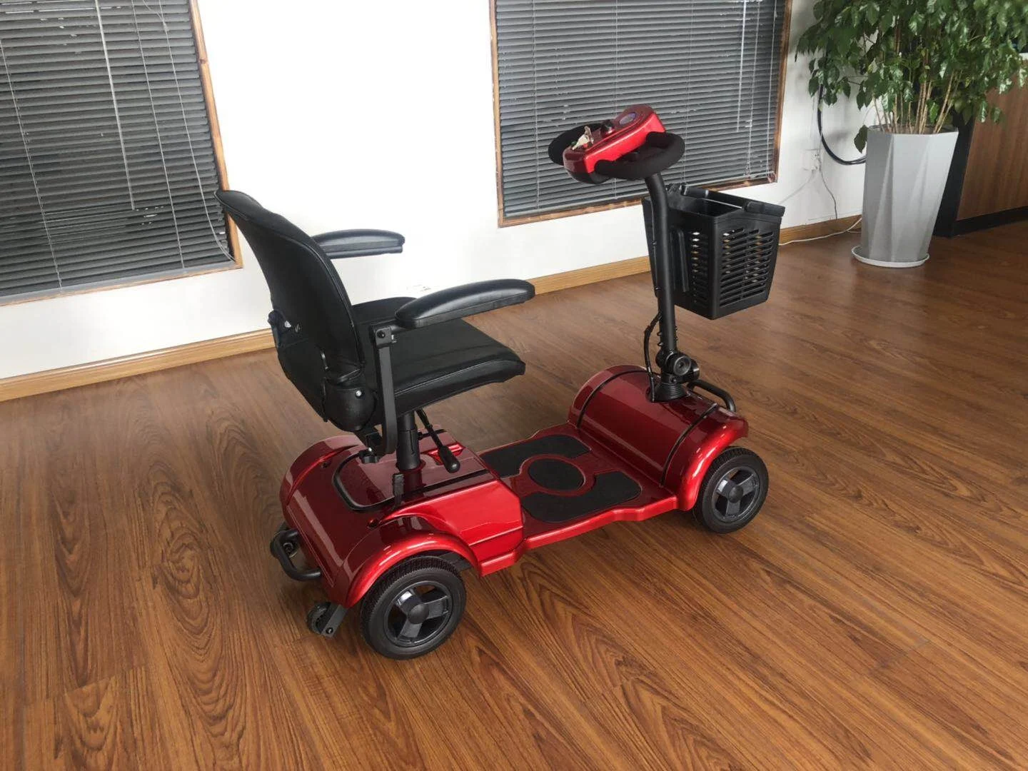 cheaper seedream mini electric mobility scooter with four wheels