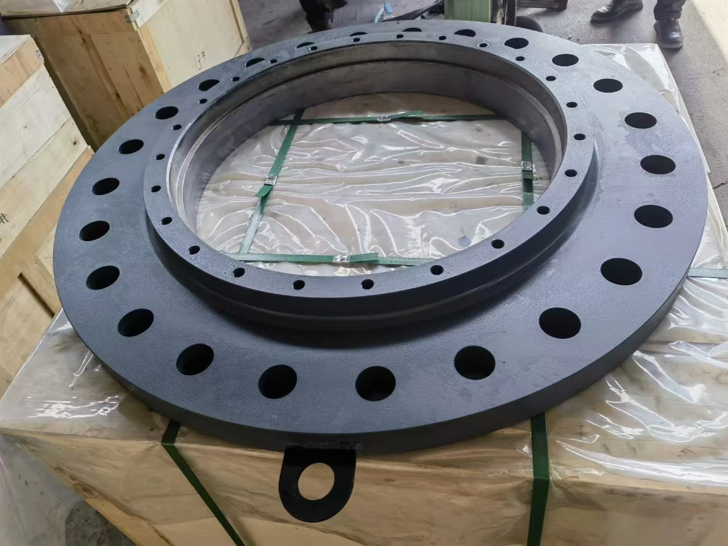 EN1092-1 MS CS  Flange with lifting eye