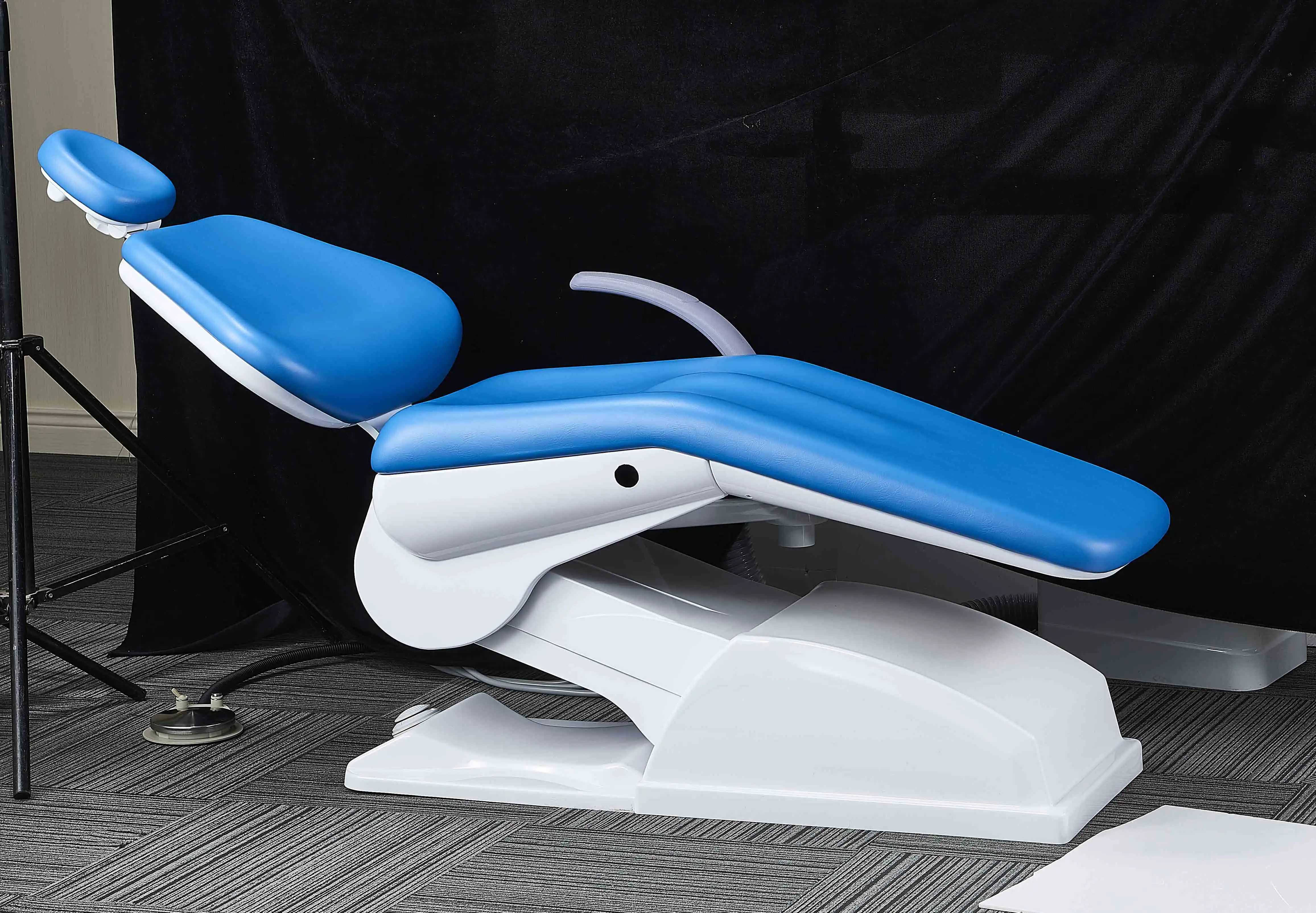 Дешевое стоматологическое кресло guangdong foshan economy китайское полностью Стоматологическое Кресло со светодиодным освещением устройство