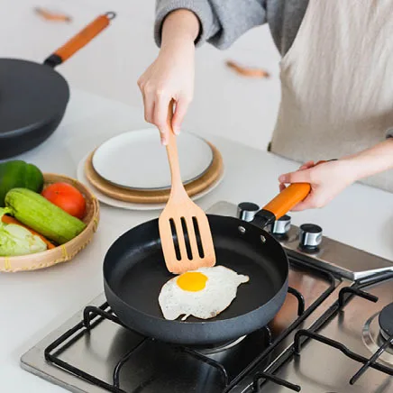 High-end gift pot set cast iron pot Pan Wok Pan set four-piece gas induction cooker universal  Gift pot set