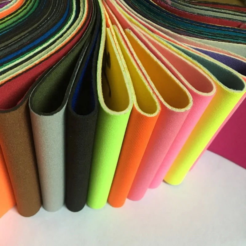 Customized Thin 1.5mm 2mm 3mm 5mm 7mm Wetsuit Material Recycled Breathable Waterproof Neoprene SBR SCR CR Nylon Fabric