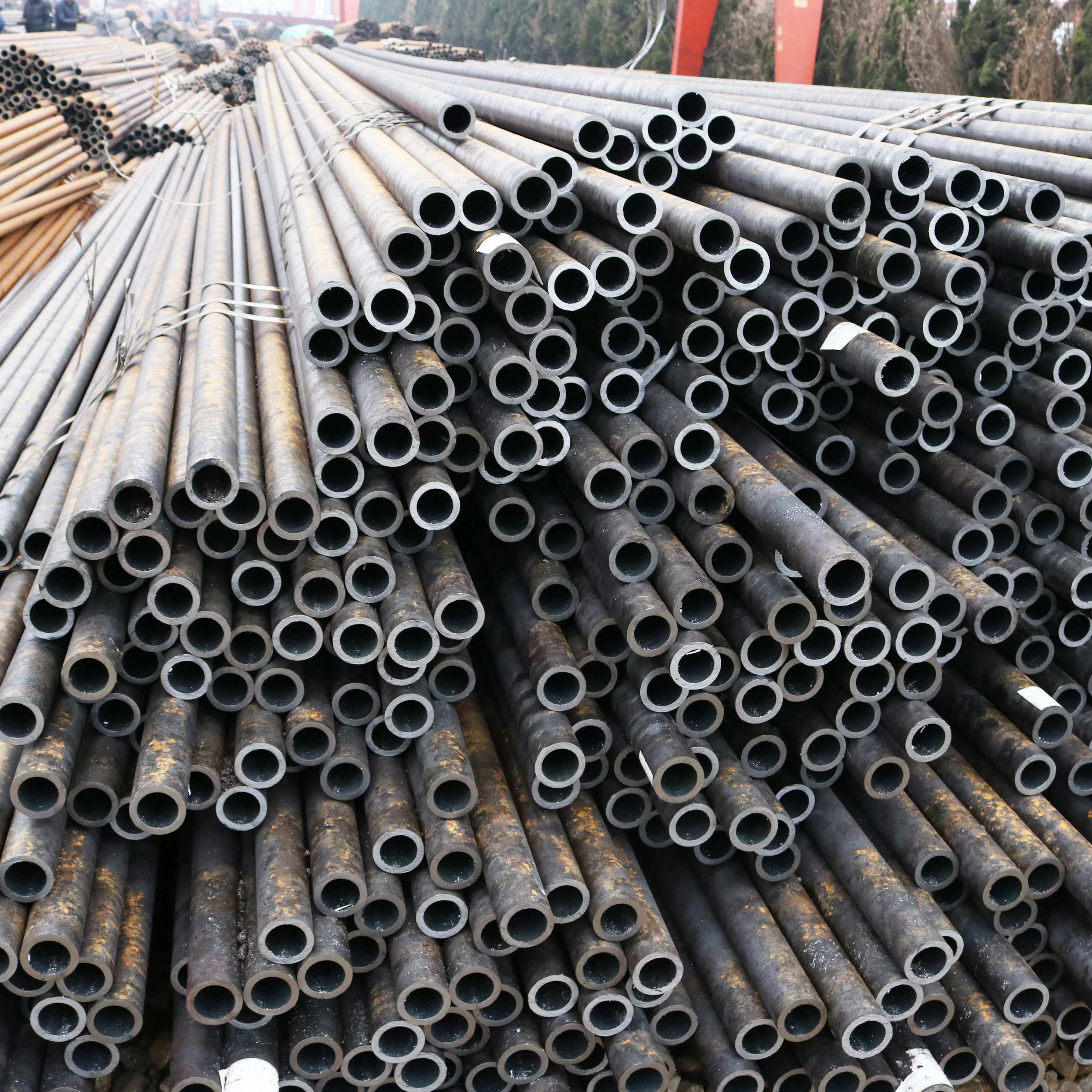 ASTM A106 Q345B Q195 DN600 Hot rolled Alloy Seamless pipe Oil pipe carbon steel pipe